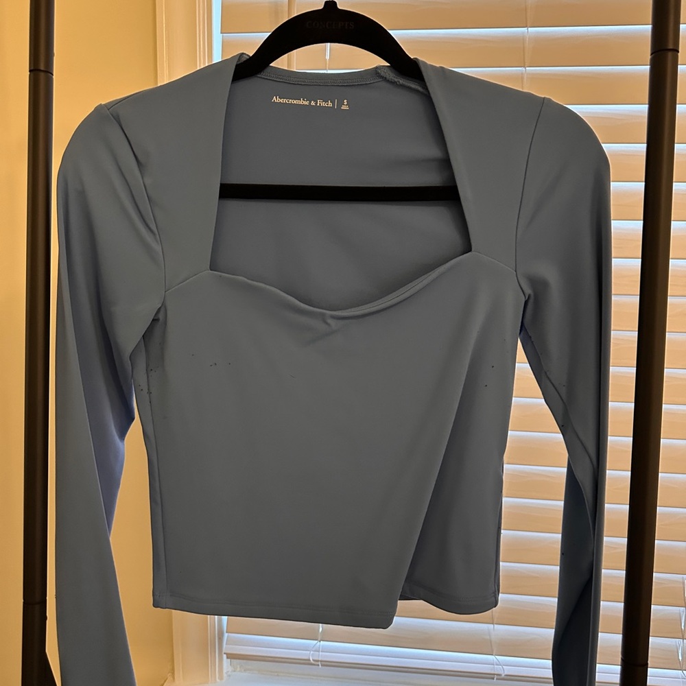 Abercrombie Women's Light Blue Long Sleeve Top